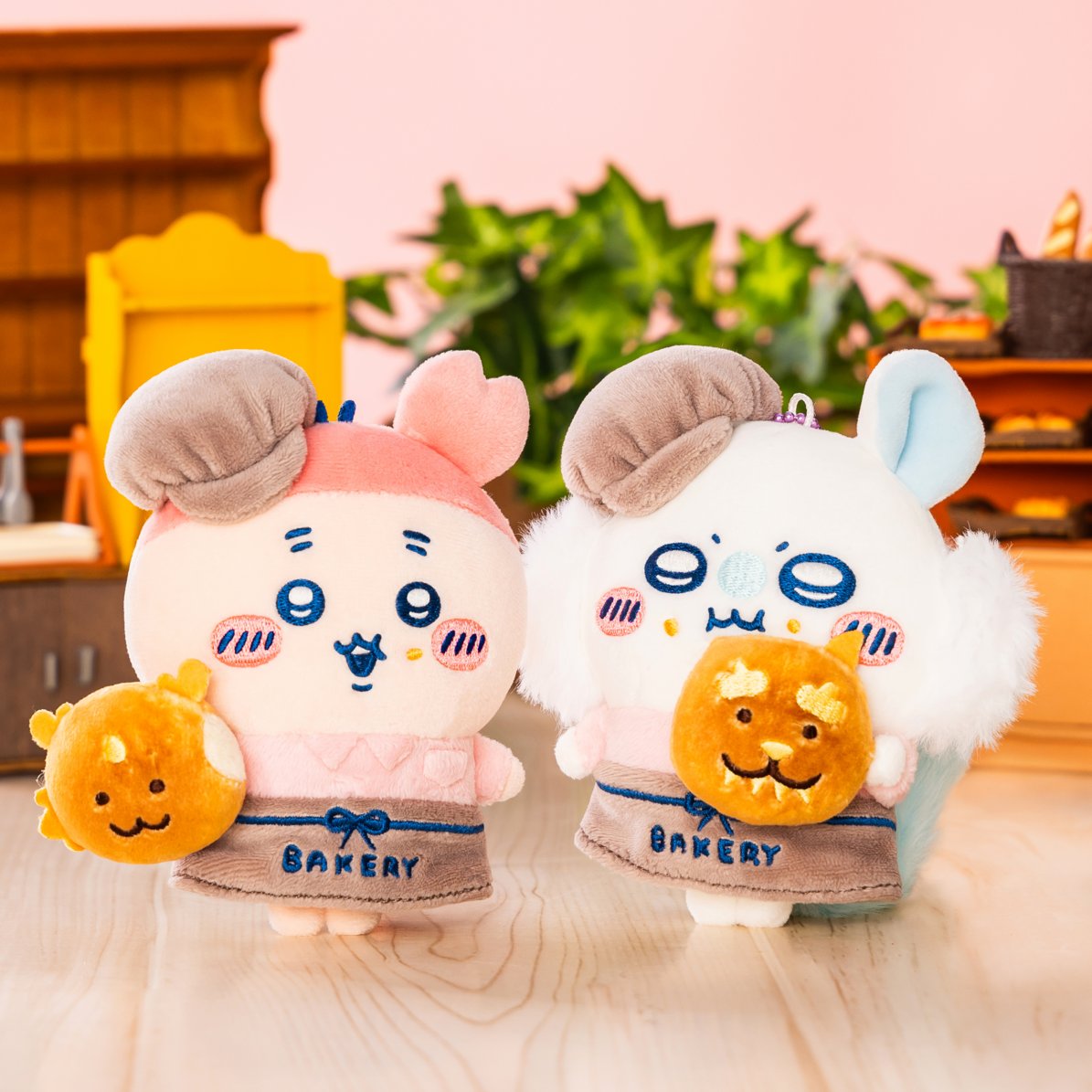 Chiikawa | Bakery Staff Plush Keychain (Momonga & Kobonchi)